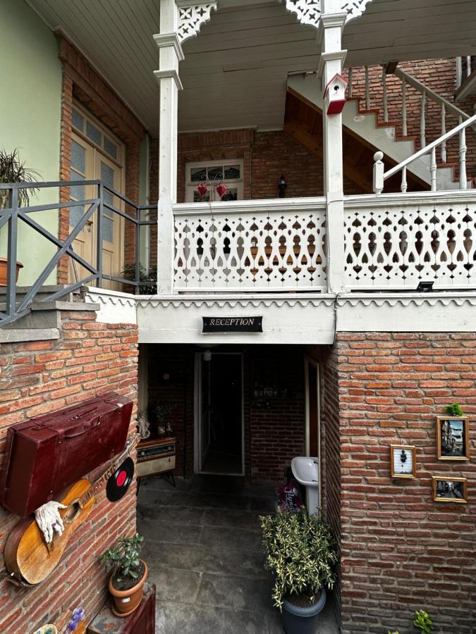 Lucas Hotel Тбилиси Екстериор снимка