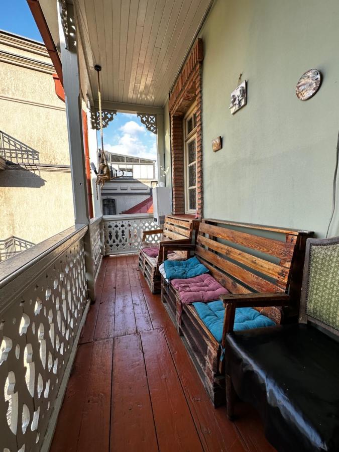 Lucas Hotel Тбилиси Екстериор снимка